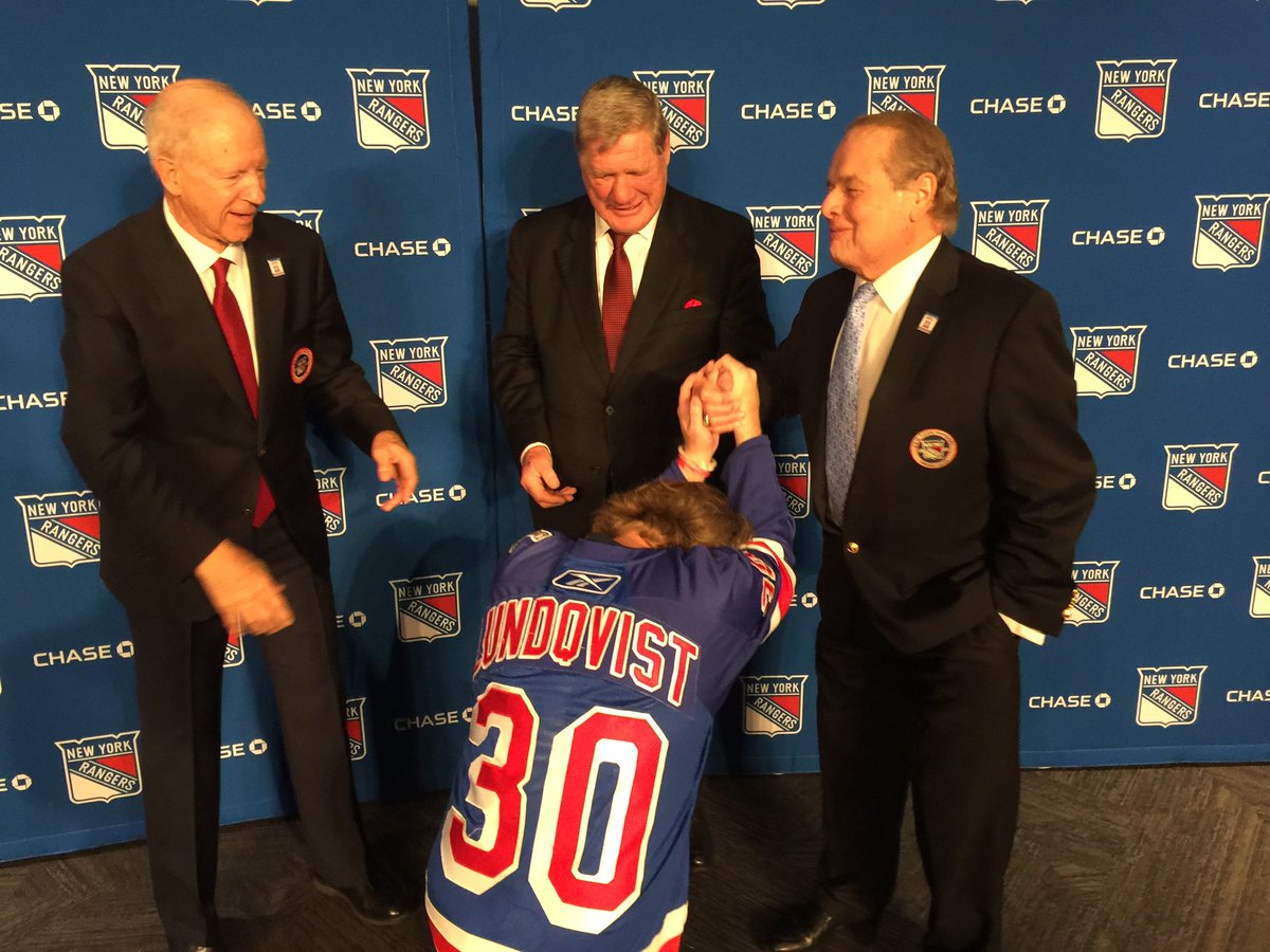 IamNYSports's tweet photo. When you bow to #NYR Legends @rodgilbert7 #JeanRatelle #VicHadfield #GAGLine they smile and appreciate... Thanks #7 #11 and #19 https://t.co/MTkkvU3rH2