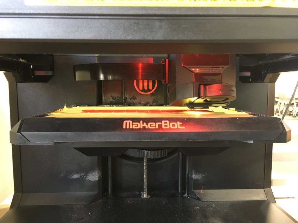 3Dプリンター使ってみた。 typoth-shonan.jp/others/3dprint…