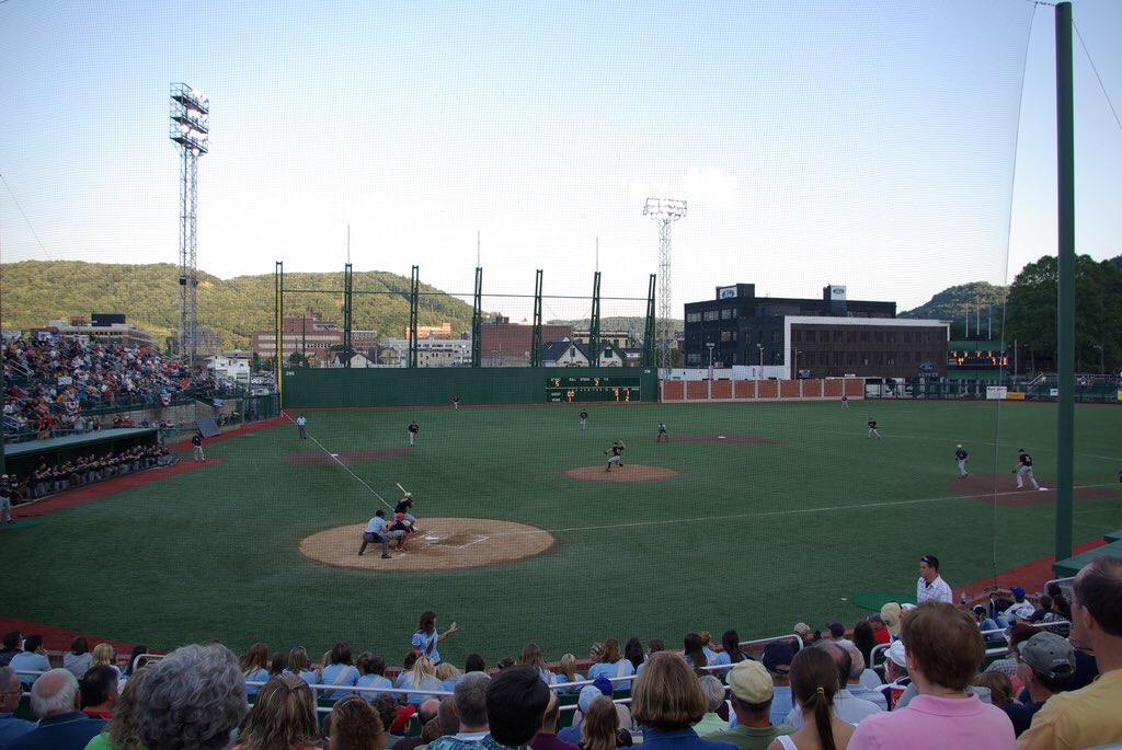 JoshReynolds44's tweet photo. Proud to say I’m committed to The University of Pitt Johnstown to continue my baseball and academic career #H2P #PSAC https://t.co/W3tQXToRoG