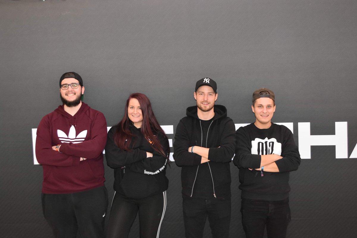 Full of joy after we won Dreamhack Winter duo Tournaments with my man @PrimaRainy and our fellow team mates  @crzycatPUBG <a href="/FabUnicorrn/">FabulousUnicorrn</a> had a bad game and  came on 9th place but still proud as hell for them! Thanks everyone for the support! ❤️ #primaeSport <a href="/PrimaeSport/">Prima eSport</a>