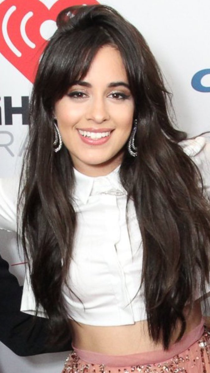 reypaula_'s tweet image. a camila é uma mistura perfeita de um neném com um mulherão como pode