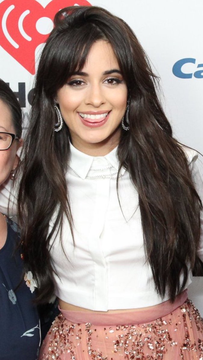 reypaula_'s tweet image. a camila é uma mistura perfeita de um neném com um mulherão como pode