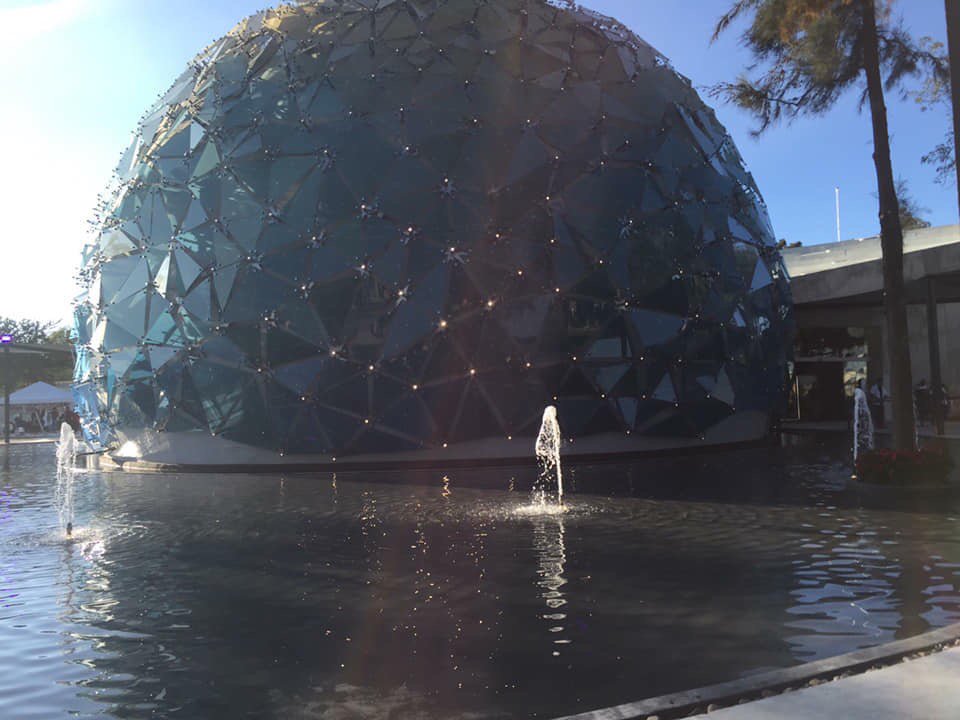 Este domingo acompañamos al gobernador <a href="/AristotelesSD/">Aristóteles Sandoval</a> durante la inauguración del Planetario y Centro Interactivo de Jalisco “Lunaria” que cuenta con 23 exhibiciones interactivas, un museo de ciencia e innovación que sin duda atraerá turismo a nuestro estado.