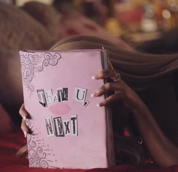 We’re obsessed with Ariana’s creativity and brilliance! Love all the throwbacks and the mini victorious reunion!
