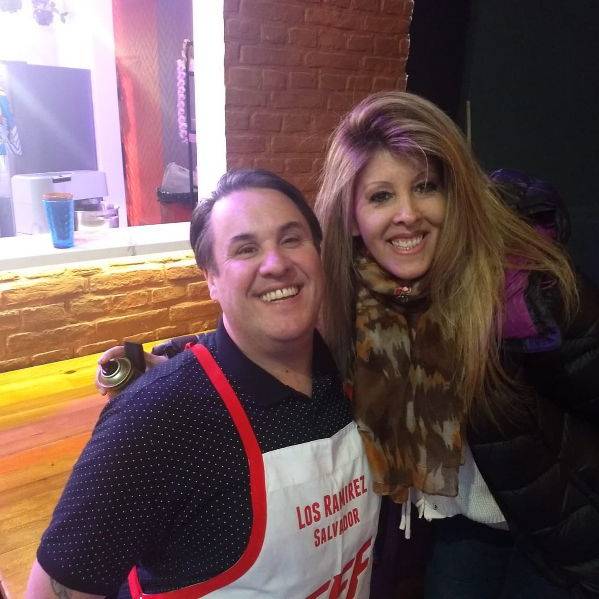 borochef1's tweet photo. Ya en camerinos terminado los retoques.A 30min.@telefe
#boropower #fansborochef
#borotecocina #arroz
#losramirezfff #fff
#siguemeytesigoseguro #siguemeytesigoo #paellavalenciana #siguemeytesigodevuelta #sigueme👈 #siguemeytesigoargentina #followforfollowback https://t.co/YkzGwYaTat