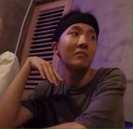 ssofbts's tweet photo. @taegukings_ Amiga deja de drogarte. https://t.co/VuZWdKf6ML
