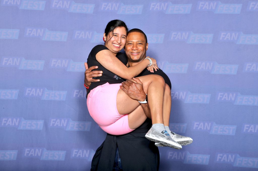 as i was walking to him for the op he said "hey there pretty girl" &amp; i could not stop smilingggg. 😍 thank you <a href="/david_ramsey/">David Ramsey</a> for being the sweetest down to earth dude. 💗
