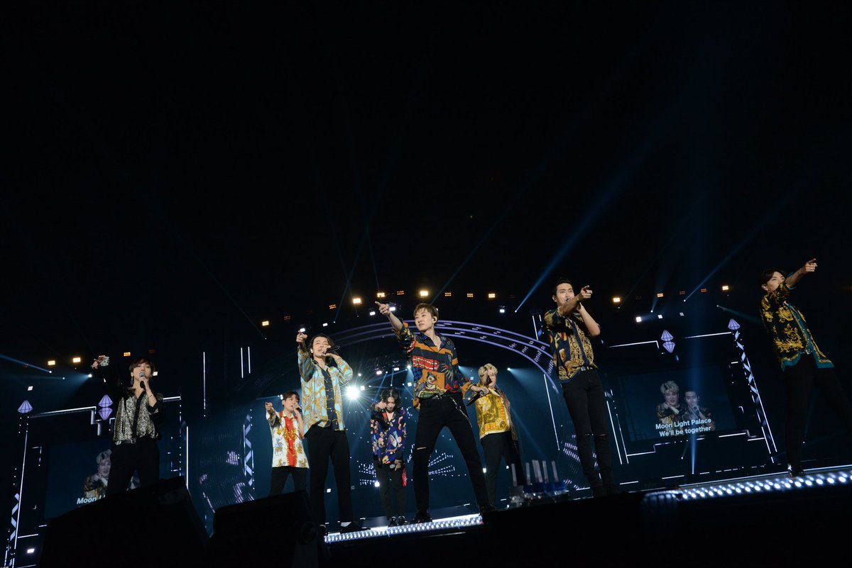 SJofficial's tweet photo. 📰 #슈퍼주니어 '#슈퍼쇼', 누적관객수 200만 돌파 '10년 글로벌♥'
https://t.co/rlijYiOHHz

#SUPERJUNIOR #SUPERSHOW #LabelSJ https://t.co/oXyWtaWdEU