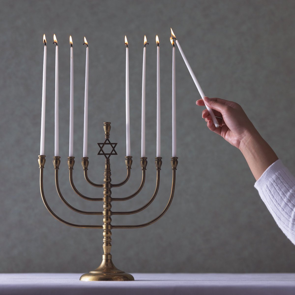 ATEN_Infotech's tweet photo. Happy Hanukkah 2018! https://t.co/JNof3Jdodv