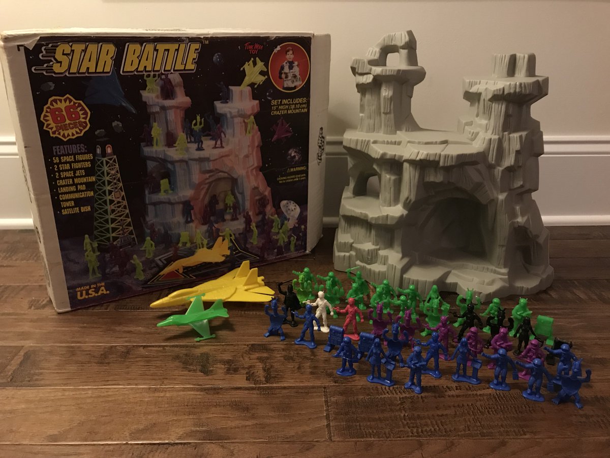 TBTheClockToys's tweet photo. Vintage (Tim Mee Toys) "STAR BATTLE" Playset/Figures/Vehicles just added to store.
https://t.co/i0CXw22dve
#TimMeeToys #TimMeeToy #TimMee #StarBattle #CraterMountain #Space #SpaceFigures #StarFighters #SpaceJets #LandingPad #CommunicationTower #SateliteDish #Marx #MarxToys https://t.co/rJT3dMMkGZ