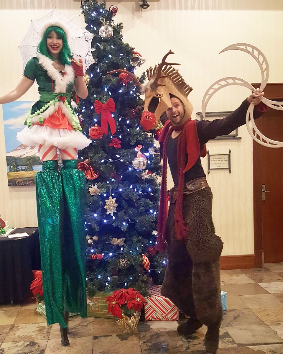 IndigoCircus's tweet photo. We had a fun-filled day of events today! We brought out our elves, stilt walkers, a reindeer, and even some holiday alien characters #spreadingjoy #indigocircus #justkiddingentertainment #yycevents https://t.co/bhJSRXje9Y