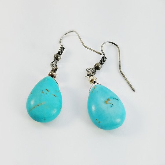 MidModMix's tweet photo. Turquoise Stone Earrings - Dangle Turquoise Earrings, Natural Stone Earrings - 1970's Turquoise Earrings - Turquoise Teardrop Earrings #TurquoiseTeardrop #TeardropEarrings 

➤ https://t.co/zkEE0eyWNf https://t.co/OBvPuBPHSa