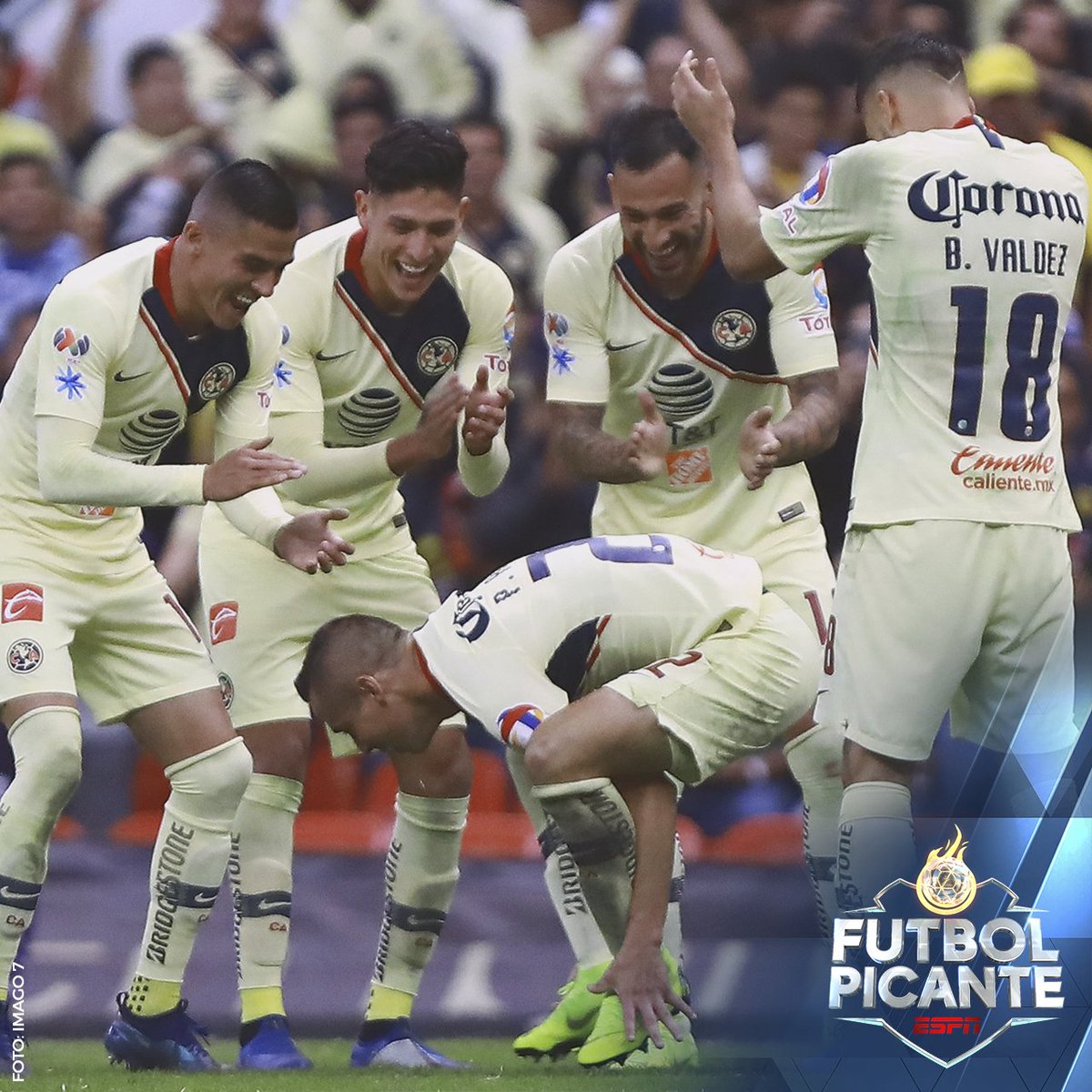 Futbol Picante On Twitter Que Tal El Baile De Paul Aguilar Describe En Un Gif La Nueva Celebracion Del Hoy Capitan Aguila