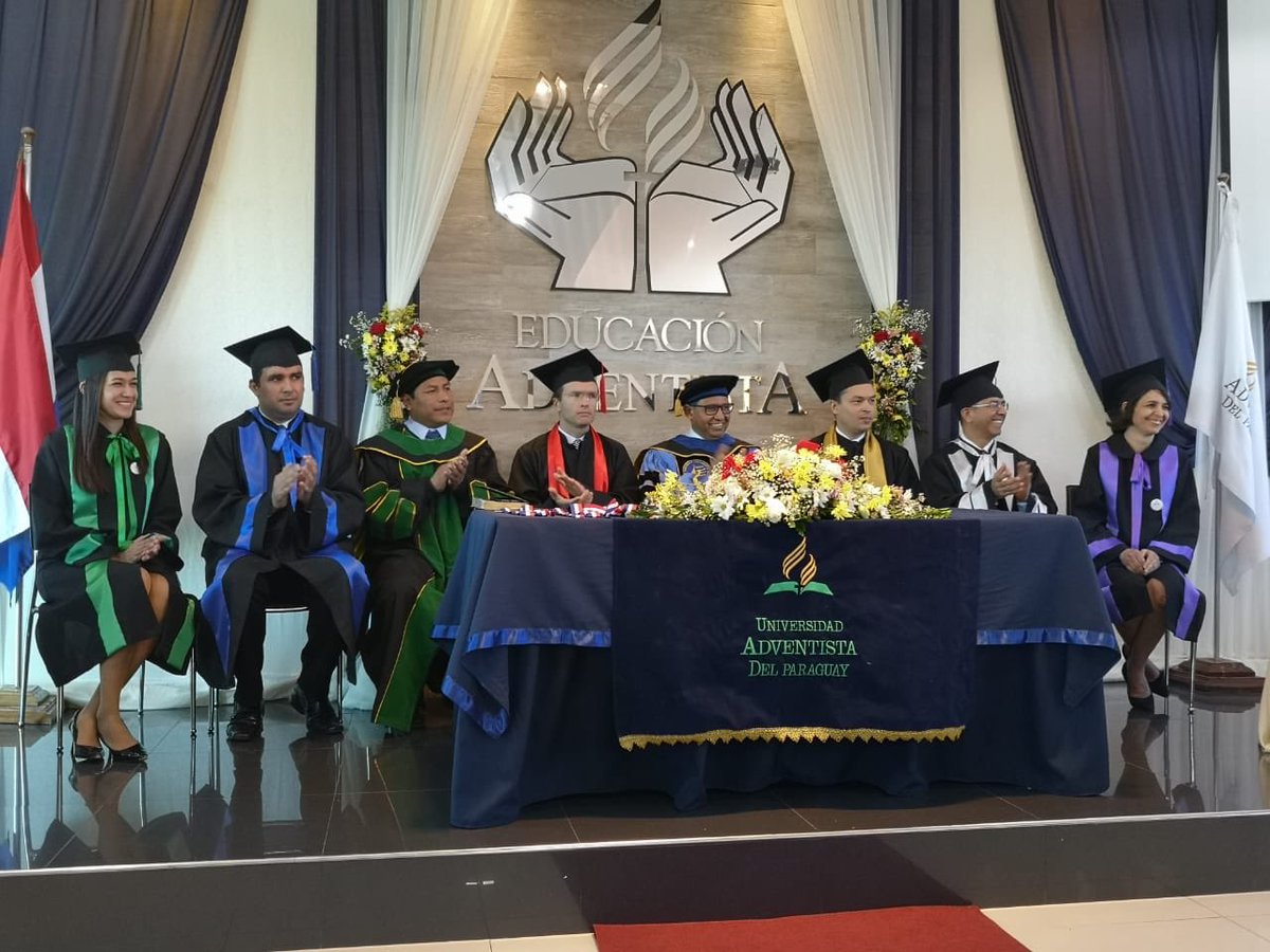 prevandrofavero's tweet photo. En este domingo por la mañana participamos de la graduación de la quinta promoción de enfermería de la Universidad Adventista de Paraguay. #ConectadosParaSalvar
#UNAPY
@adventistaspy https://t.co/7WKXnH8vsk