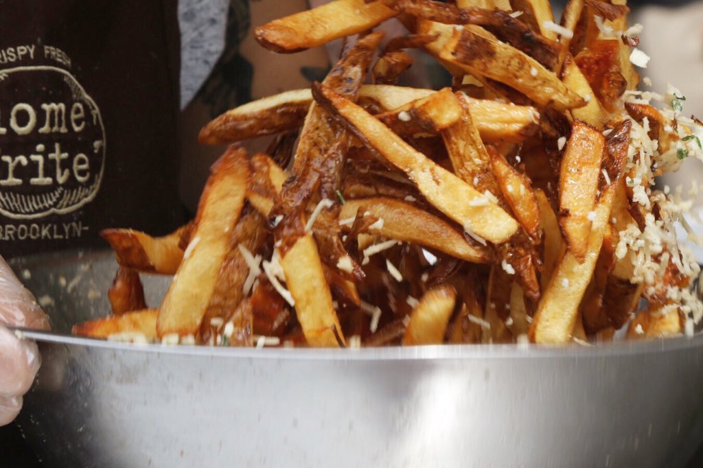 Home Frite tweet media