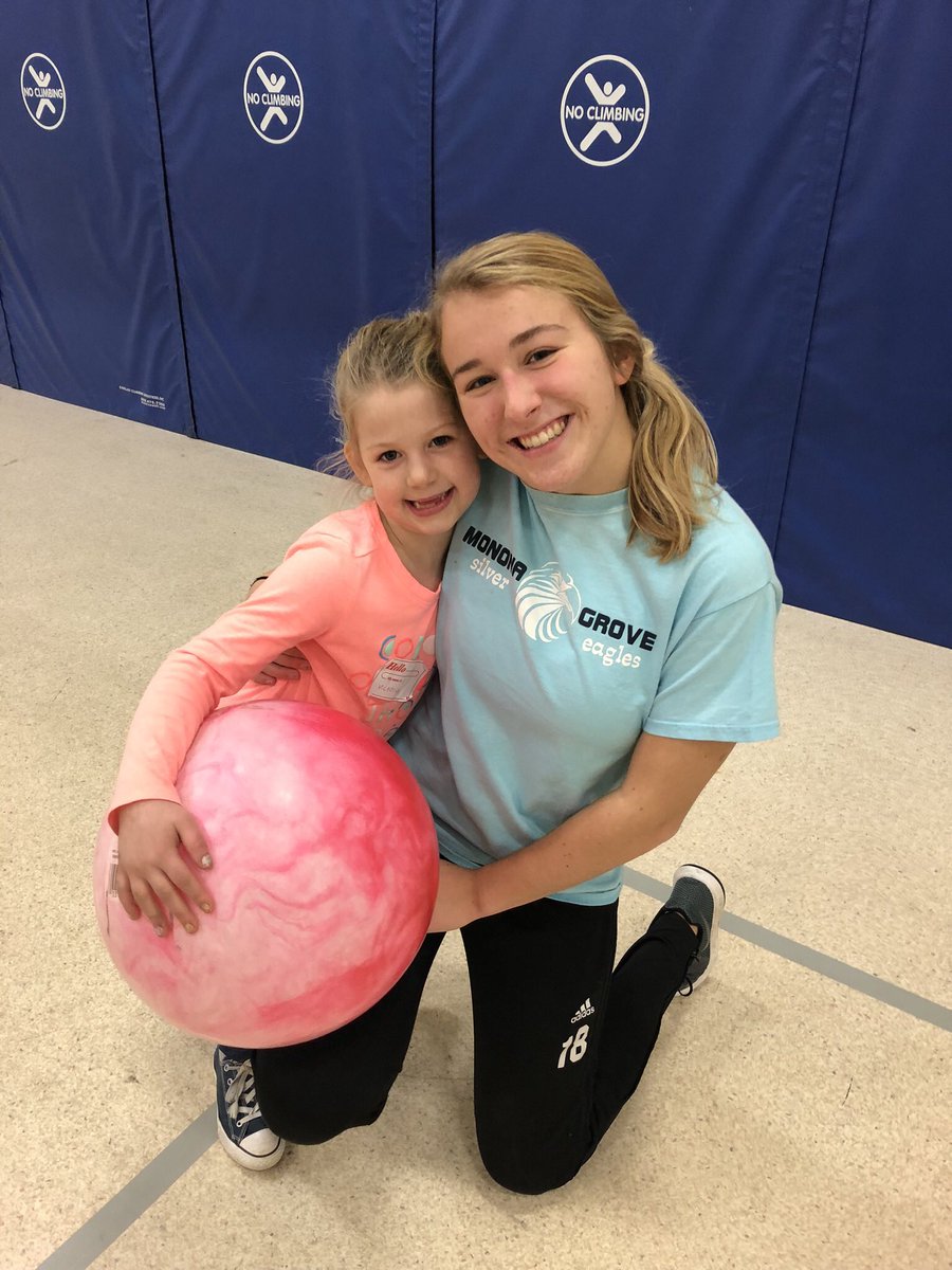 mgdeca's tweet image. Our annual Drop and Shop event was a huge success! We loved playing with all the kids today and raising money for our chapter🔷