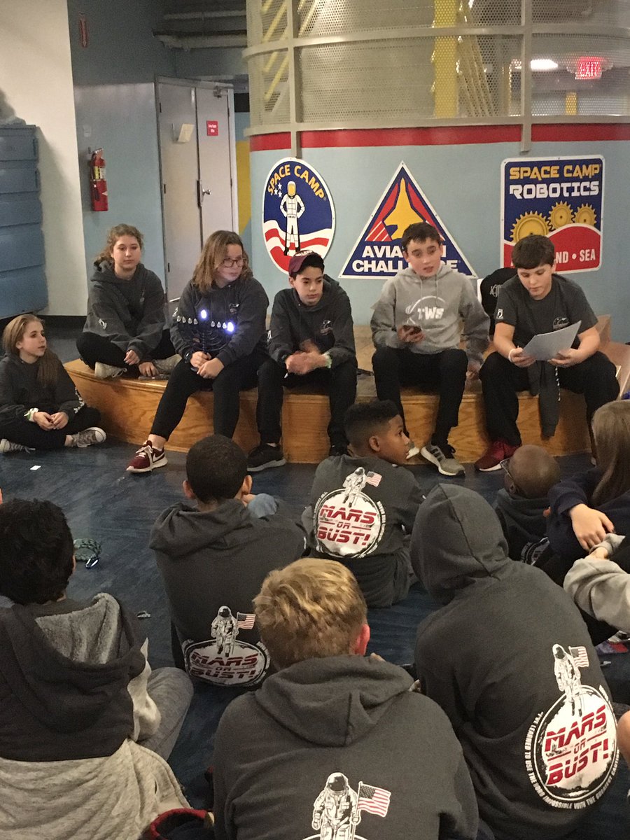 tib2hawk's tweet photo. Celebrating Hanukkah with friends @TheWalkerSchool #Aerospaceclub https://t.co/84DcASChaV