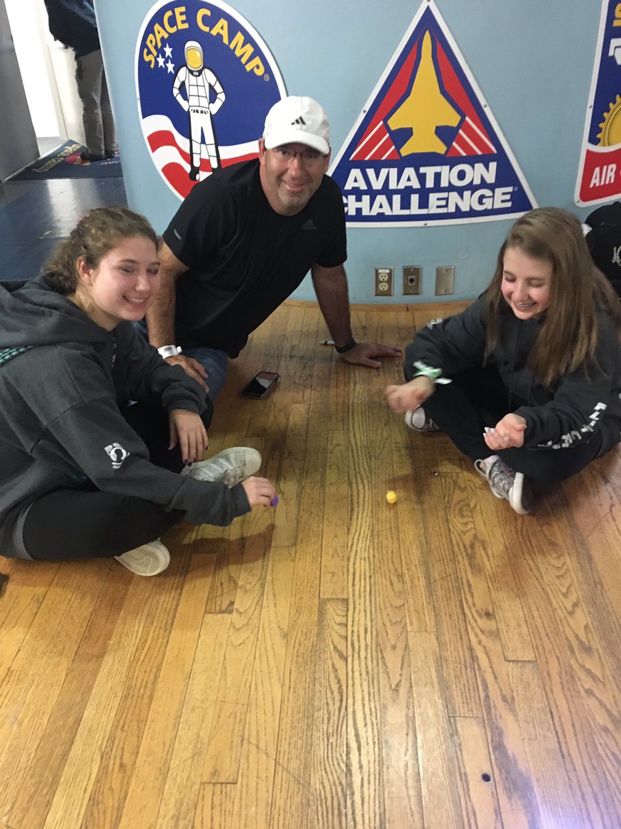 tib2hawk's tweet photo. Celebrating Hanukkah with friends @TheWalkerSchool #Aerospaceclub https://t.co/84DcASChaV