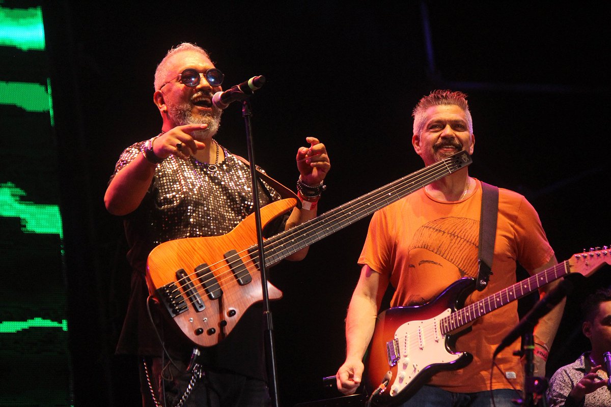 EL MAESTRO #PepeHernandez y #PacoRosas en @MamitasBeach #RMJazz #JazzinParadise @RivieraMayaJazz @ManoloFrausto @la__yeye @SteffieBeltt @realvane2 @Kerenriosl @BopSpots @misraim_alvarez #PlayadelCarmen #RivieraMaya