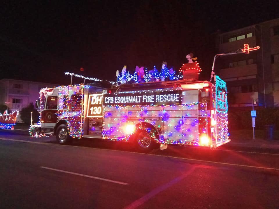 CFBBFCEsquimalt's tweet photo. Many thanks to everyone who helped organize and take part in the Esquimalt Celebration of Lights. #CFBEsqSupports https://t.co/CKiGzSa1nj