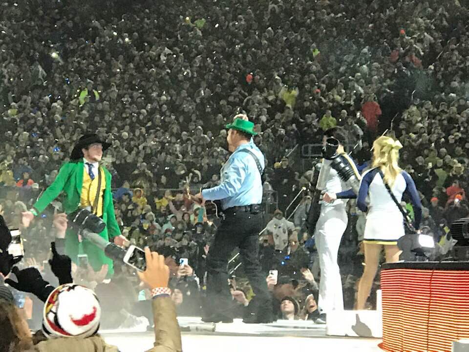 Swapping hats with the leprechaun #highlight!!!! love, g #GARTHatND