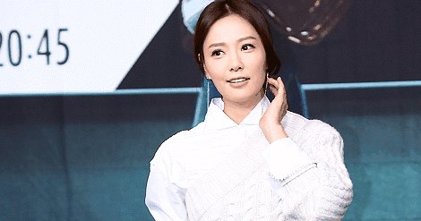 mnkl341's tweet photo. 손태영 아들 멜론 직캠 남편 삼각관계 https://t.co/a4KOEpvkC7 https://t.co/wCSP0wnbVs