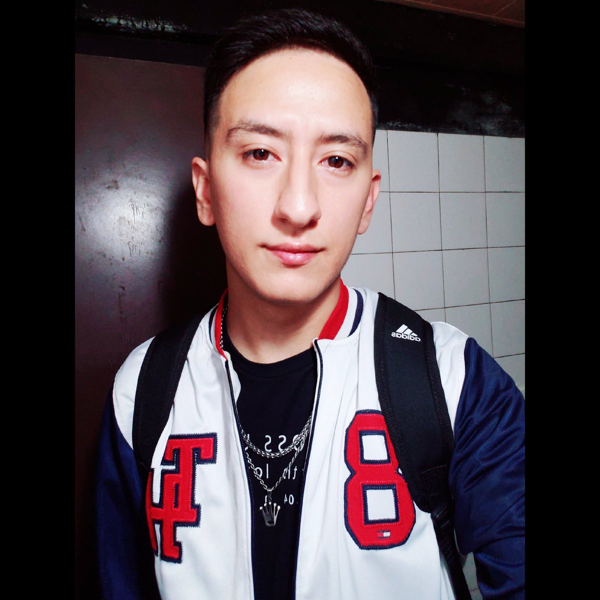 Chejo456's tweet photo. #Style https://t.co/Zj1CeLqGxo