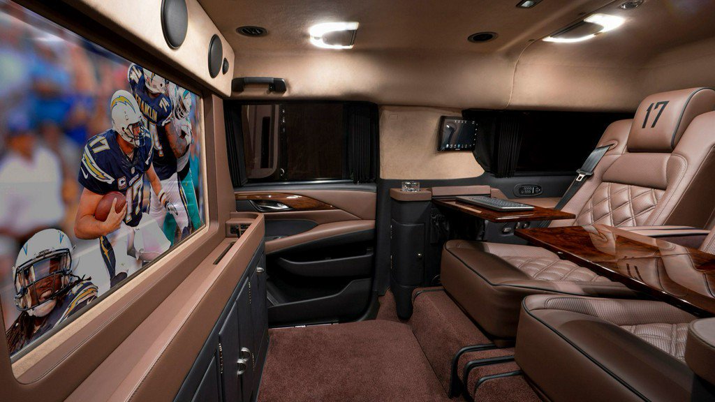 MedcalfByESPN's tweet image. They just talked about Philip Rivers commuting to work every day from San Diego. Well, he commutes (with a driver) in this: