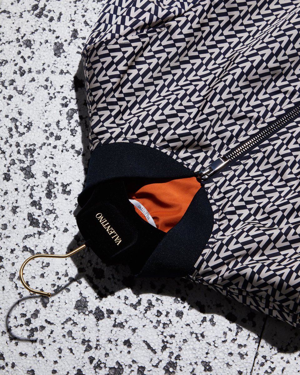 endclothing's tweet photo. Wearing the Valentino moniker with pride, new arrivals are now online -- https://t.co/IPe9Rk7P9H https://t.co/AHjJgcivus
