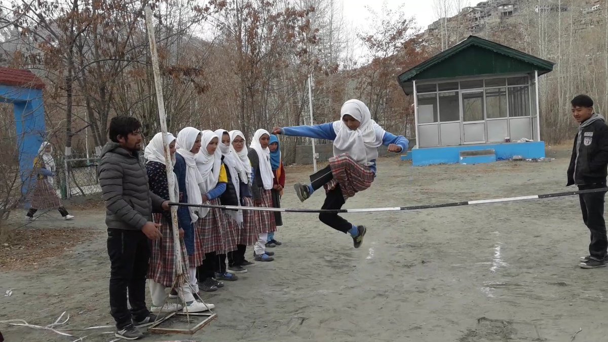 murtazakachotkd's tweet photo. @SSPF_SAI Best of luck @sawb public School Baroo U/14 Athletes Girls team https://t.co/AOWHJE9kvF