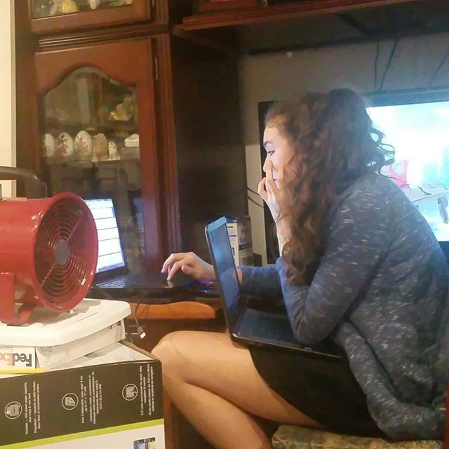 braintwist2112's tweet photo. And now.....back to our regularly scheduled program - already in progress!!!! #backinthesaddle #science #SCIENCELIFESTYLE #stem #sciencefair #turbines #airfoils #vortexgenerators #almostdone #MythbustersJr #beautyandbrainswithatwist https://t.co/DjBWuBz6cY https://t.co/Cvy5Dp18rm