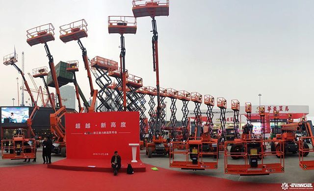 EvangelChina's tweet photo. Congratulations on the success of bauma CHINA and we are looking forward to the next edition: November 24-27,2020 
#bauma #XCMG #Caterpillar #SANY #baumachina #bauma2018 #exhibition #construction #machinery #heavyequipment https://t.co/G9tbt6fgv0 https://t.co/0E9Avelg70