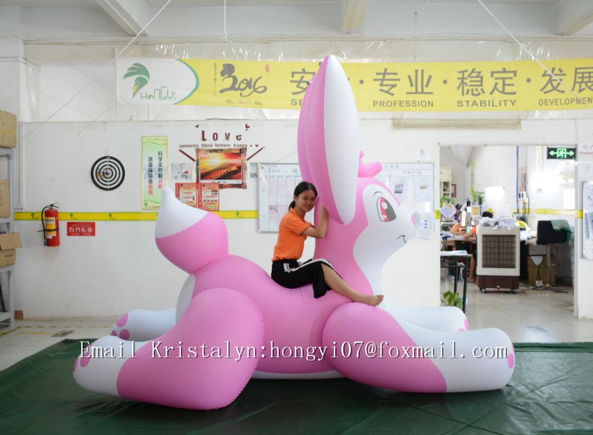 Kristalyn_Wu's tweet photo. Wow, they are awesome even in different color~welcome to share your idea with me 
Product link:https://t.co/Xq8AvFltMN
#Hongyi #inflatablebunny #rideonanimal #inflatablerabbit #Airtoy #inflatablepooltoy #balloon #風船 https://t.co/gZO3VaonTL
