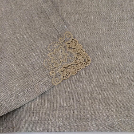 PlanetLinenRu's tweet photo. Linen placemats Linen Placemat Table Linens Natural Rustic Placemats Lace Placemat Lace Linen Lace vintage table linen Vintage placemats #LinenPlacemats #LinenPlacemat 
$11.50
➤ https://t.co/edBVjaicVH https://t.co/yXEdueppGS