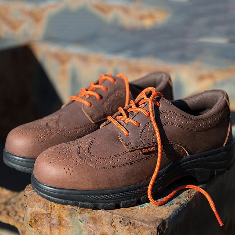 jamiQs's tweet photo. We have a large selection of safety shoes from big and bulky boots, to smart and stylish brogues. Meaning we have something for everyone on site!

Have a look at our full range of safety shoes at - https://t.co/8AGyk6wtqV 

or for more information give us a call on - 01978 660220 https://t.co/KvL87UOpXG