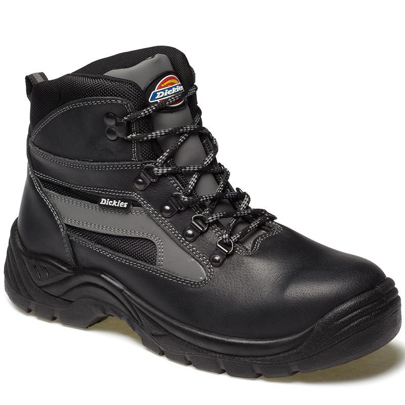 jamiQs's tweet photo. We have a large selection of safety shoes from big and bulky boots, to smart and stylish brogues. Meaning we have something for everyone on site!

Have a look at our full range of safety shoes at - https://t.co/8AGyk6wtqV 

or for more information give us a call on - 01978 660220 https://t.co/KvL87UOpXG