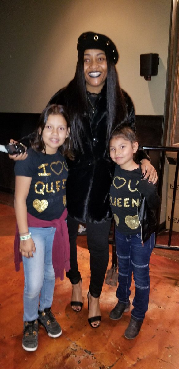 marydlf1's tweet photo. @queennaija thank you for making my baby girls night @clarencenyc_ @_DomoWilson @spicymanagement https://t.co/GZENTulyUF