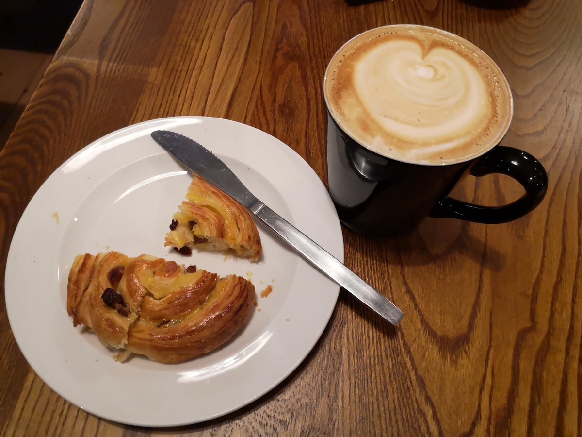 ukBPT's tweet photo. Cup of coffee.. Meeting with a potential new client.. Happy Monday! Hope you have a good one too! https://t.co/enlDylBoFB