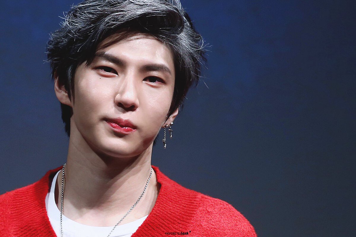 favoriteTAEK's tweet photo. 181201 엘리자벳 이벤트
지금 당장 블퀘로 달려가고 싶은데 왜 오늘 볼 수 없지요 🥺🥺 즐거운 저녁시간 보내고 이번주도 멋진 토드 많이 기대할게 🥰🥰 감기조심 ! @JUNGTW_LEO ❤️
#빅스 #VIXX #레오 #LEO #정택운 #늘오래가자 #엘리자벳 #택토드 https://t.co/mdfm6iFVHV