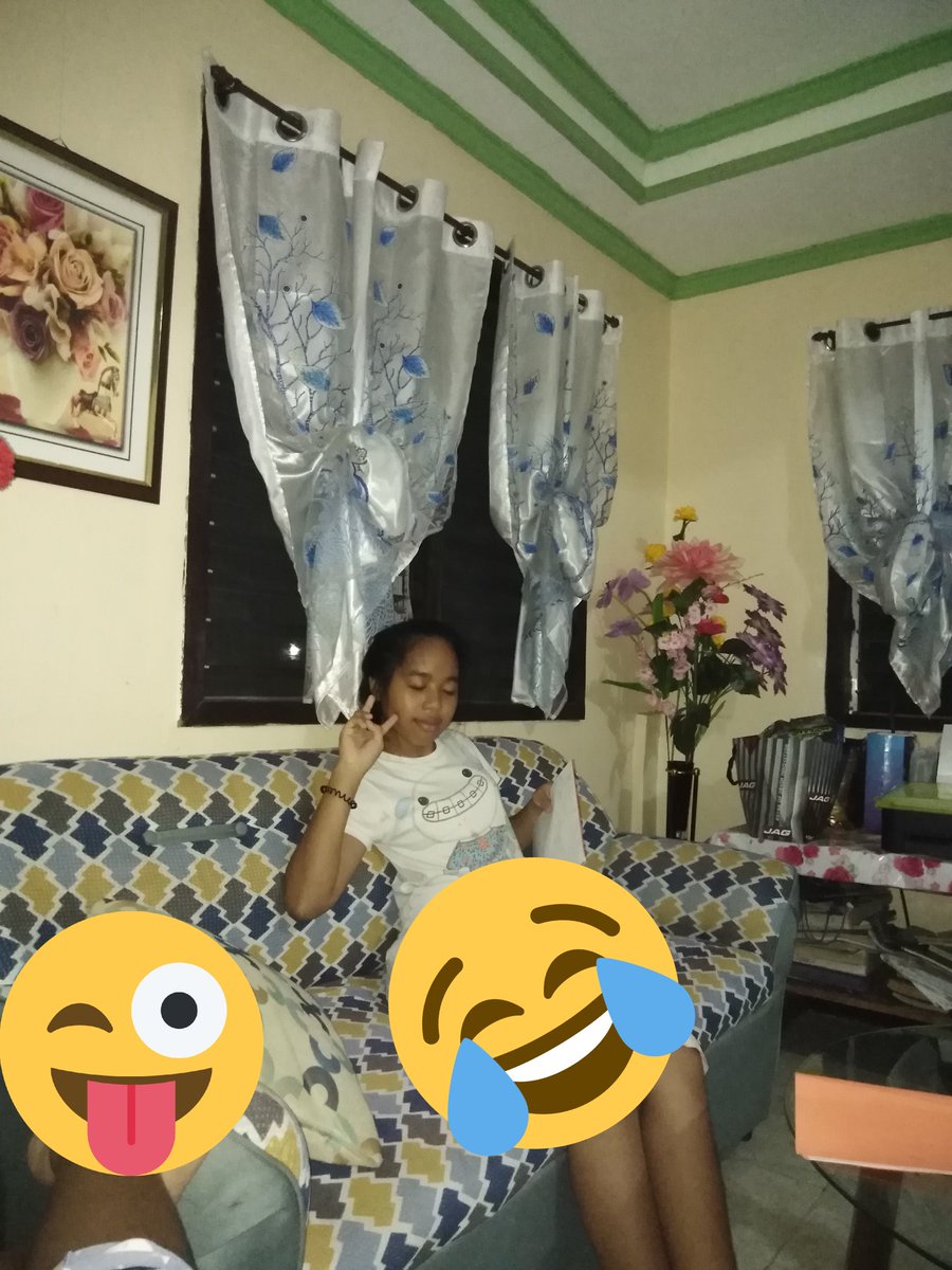 AlliahGalvez's tweet photo. Lol😅😂 https://t.co/M4ZbhdyCr9