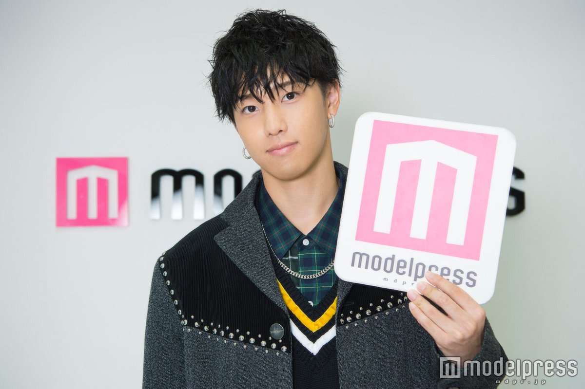 FANTASTICS__LDH's tweet photo. FANTASTICS×modelpress
Vol.4 → 堀夏 喜

Q1.この世界に入ったきっかけは？
Q2.1番思い出に残っている出来は？
Q3.ほかのメンバーに負けない！と思う自分のアピールポイントは？
Q4.夢を叶える秘訣は？
Q5.メンバーからメンバーへリレー質問！

質問の回答はコチラから↓
https://t.co/2INiE0aykj https://t.co/mzBMXxr4pu