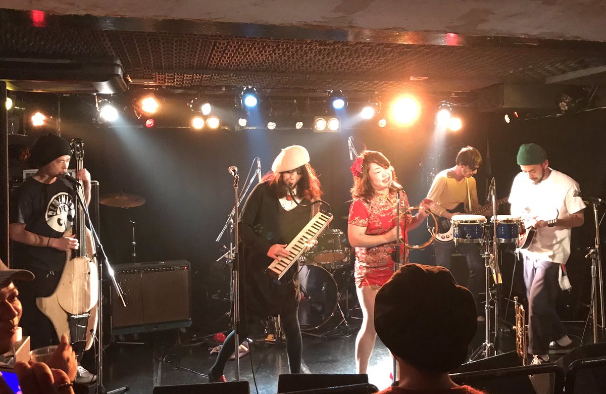 amn1300's tweet photo. 昨日の「ADULT SLASH」リリパありがとうございました！よいメンツで楽しかった!!!
1/26.27は名古屋、四日市です！
よろしくお願いします！

#lisaloomer
#2yago
#andmore
#ニューロマンティックス
#adultslash https://t.co/72sKjiCACg