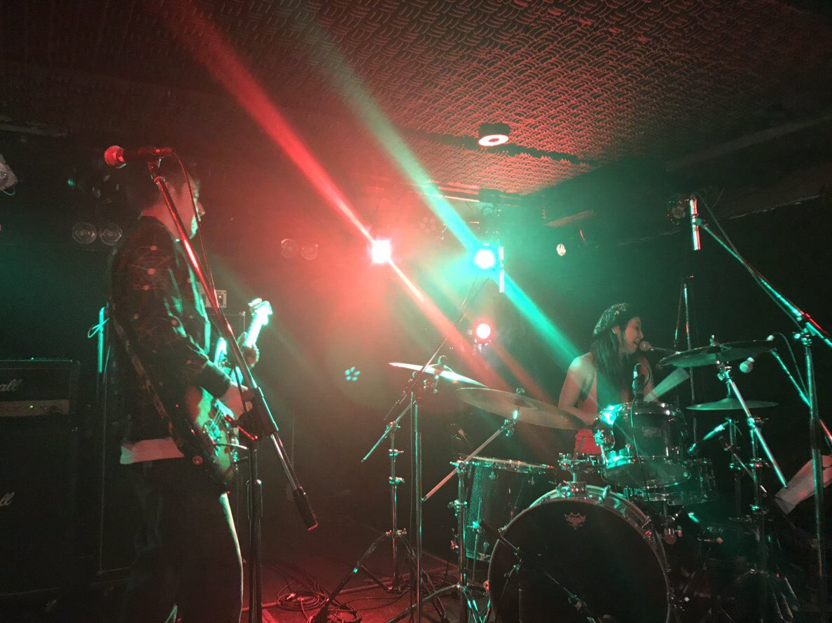 amn1300's tweet photo. 昨日の「ADULT SLASH」リリパありがとうございました！よいメンツで楽しかった!!!
1/26.27は名古屋、四日市です！
よろしくお願いします！

#lisaloomer
#2yago
#andmore
#ニューロマンティックス
#adultslash https://t.co/72sKjiCACg