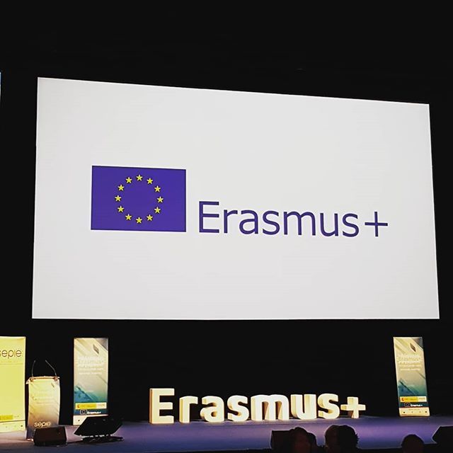 ErasmusCRABQ's tweet photo. #Erasmusplus #jornadaanualdedifusion2018 #TeatrorealdeMadrid https://t.co/6uRk1rmhkm https://t.co/leM5Hgzhad