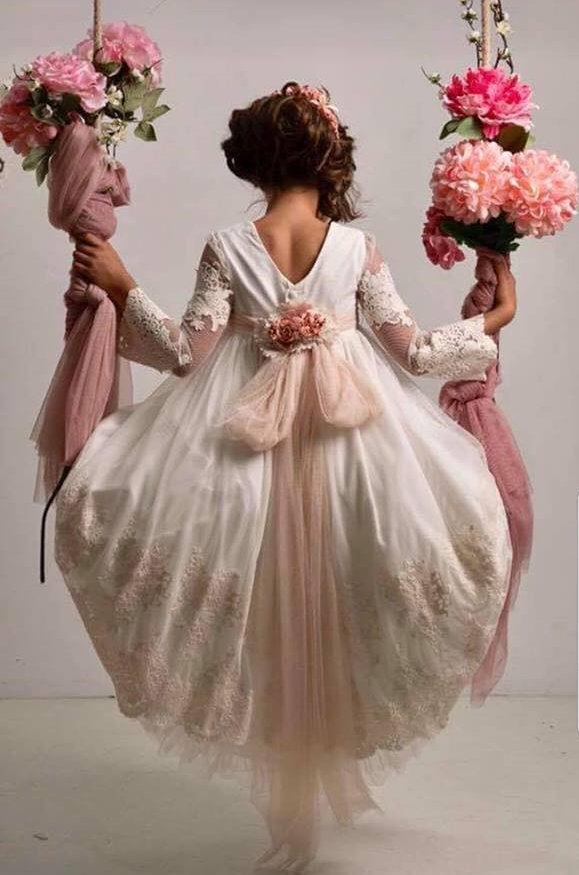 No te pierdas el #showroom de #comunión y #ceremonia de la boutique infantil Carla Rubio, los días 8 y 9 de Diciembre de 9h. a 21h. en Why Not Events. Pide tu cita: 606 31 31 98 #fashion #kids