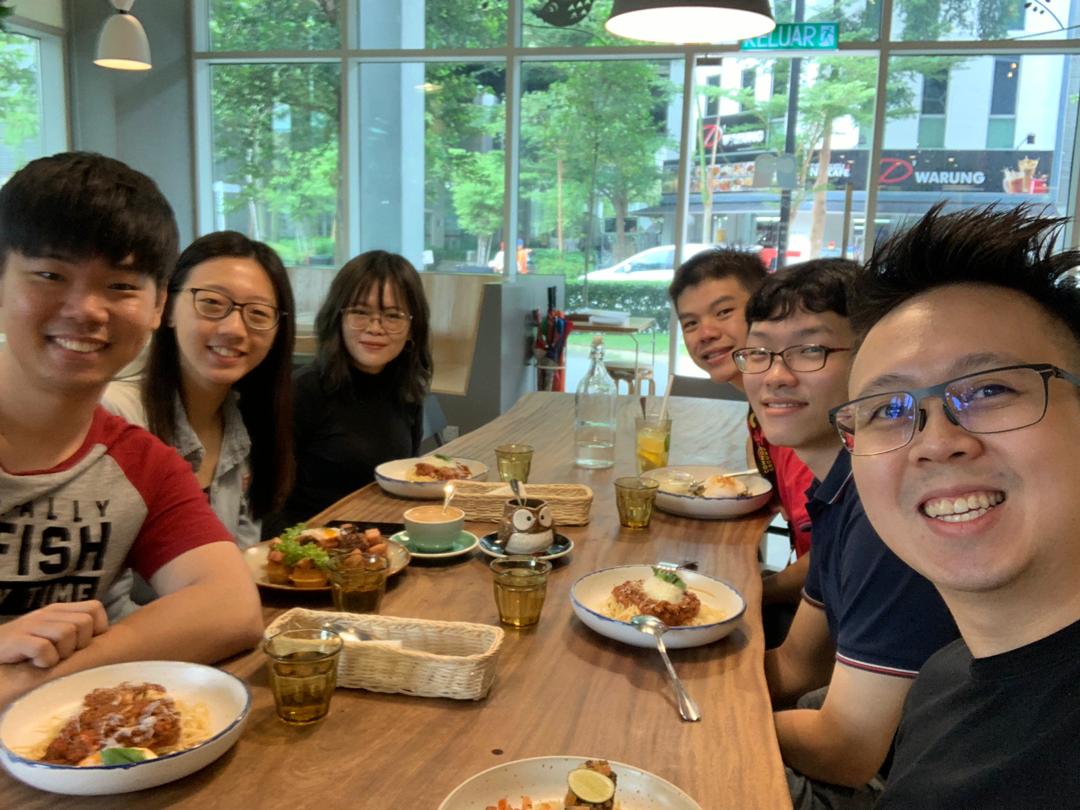upstackstudio's tweet image. Lunch with the newest additions to our family. Welcome to the team Hang Jie & April! We're glad to have both of you onboard. Let's do great things together! 💪💪💪
#rubyonrails #upstackstudio #reactnative #reactjs