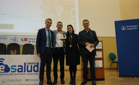 FEDER_ONG's tweet photo. La app de enfermedades raras ‘COMJUNTS’, premiada en los eHealth Awards 2018 #COMJunts @armayones https://t.co/gqqfp70z1n https://t.co/qE5lWuSXVs
