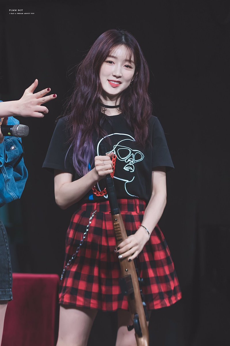 BotPlmm's tweet photo. 181124 분당 팬싸인회
🔫🔫🔫
#하나 #HANA #구구단 #gugudan
@gu9udan https://t.co/WYs4QK6h34