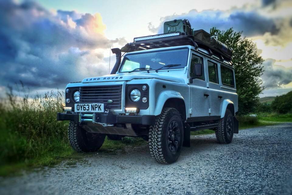 5littleboys1's tweet photo. PLEASE HELP FIND MY CAR ALBERT! TAKEN LAST NIGHT FROM COLNE LANCASHIRE! THIS IS HIM BUT REG WAS CHANGED TO C5LBP #LandroverDefender #StolenLandrover https://t.co/NfJkYmlLwz