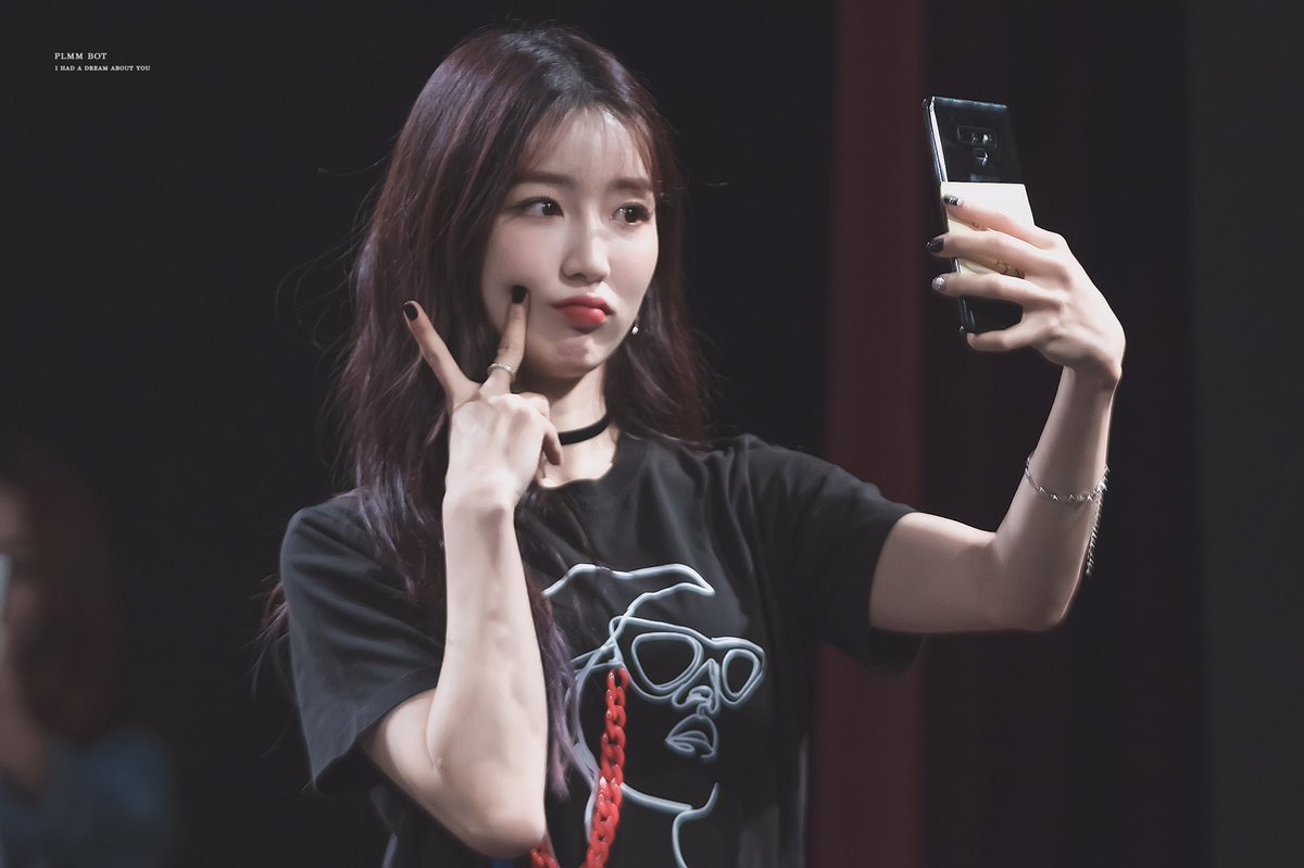 BotPlmm's tweet photo. 181124 분당 팬싸인회
ㅠ.ㅠ
#하나 #HANA #구구단 #gugudan
@gu9udan https://t.co/xntVRjhxY8